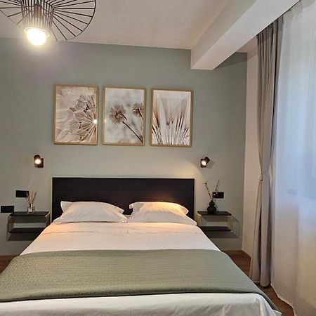 Exclusive Living Apartment Bukarest Kültér fotó