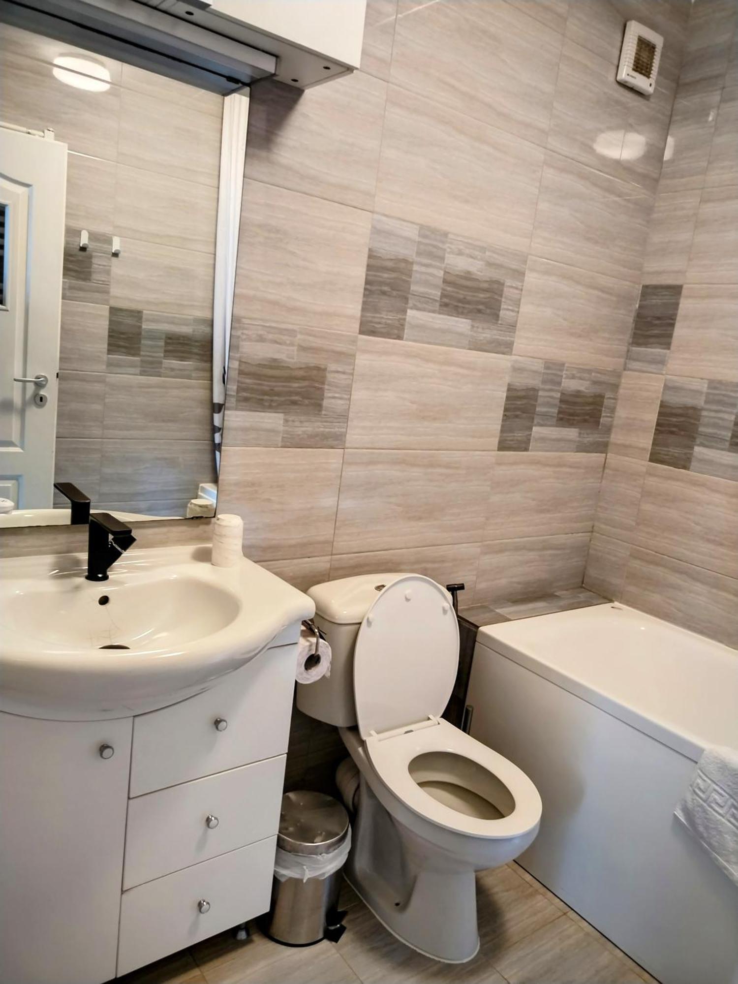 Exclusive Living Apartment Bukarest Kültér fotó